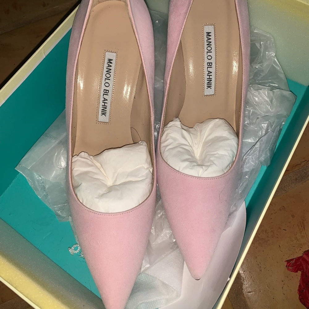 Size 8 Manolo Blahniks never worn